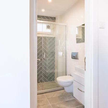 아파트 Cosy 1 Bedroom With Bosphorus View *
